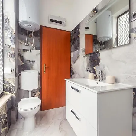 Baki 1 Appartement Podstrana