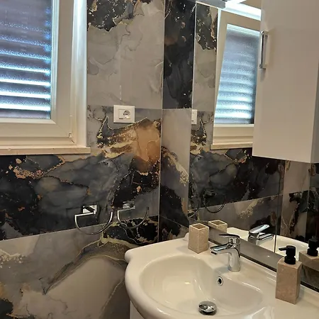 Appartement Baki 1 *