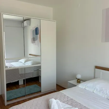 Baki 1 Appartement Podstrana