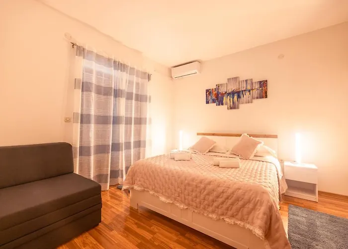 Apartamento Baki 1