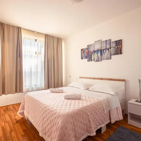 Baki 1 Apartment *